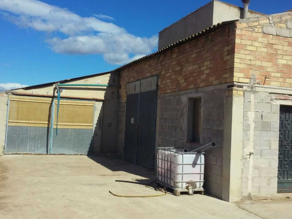 NAve Industrial situada en Traiguera – Castellón