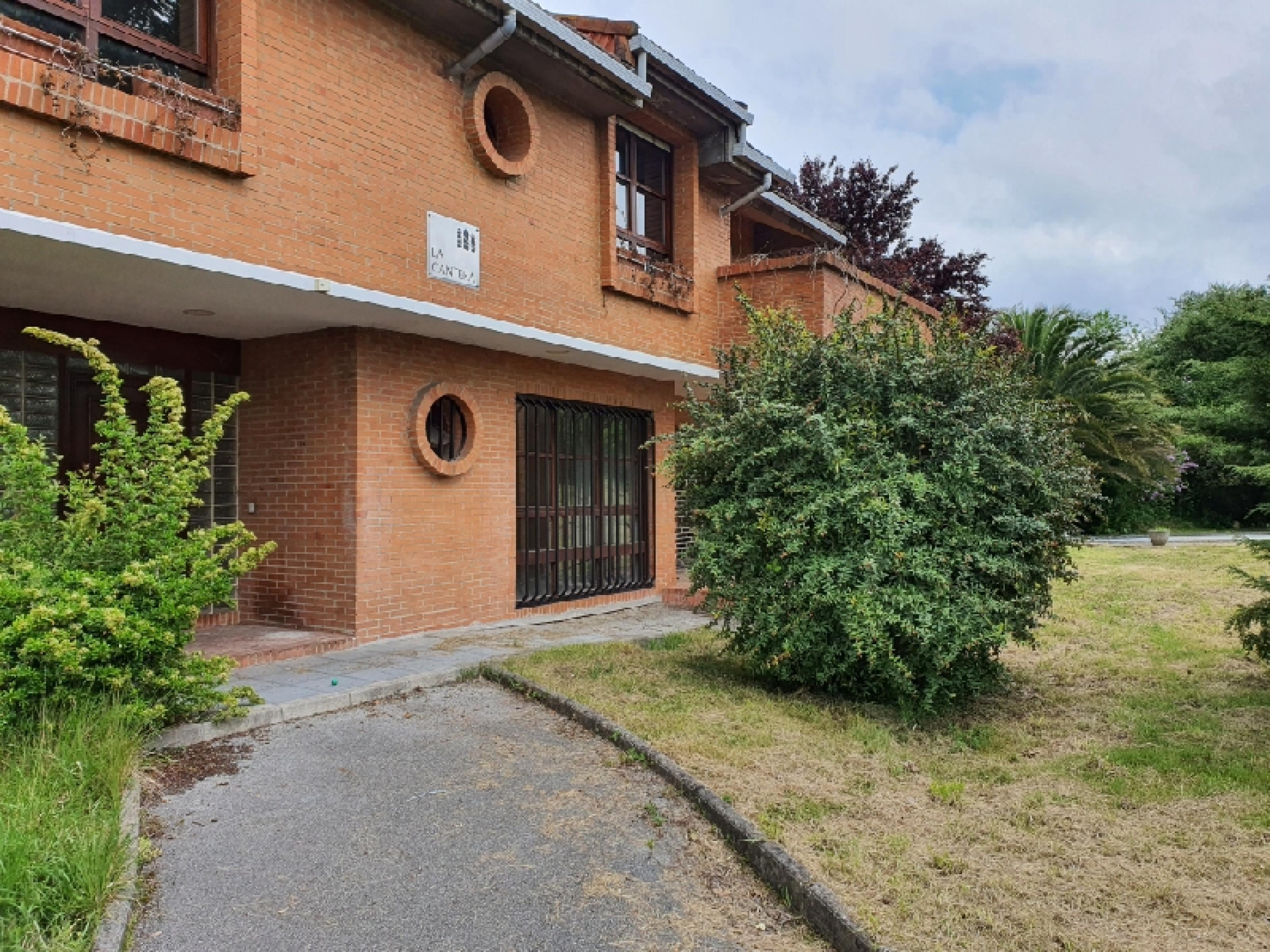 Chalet Independiente en Lg Las Peñas del Villar