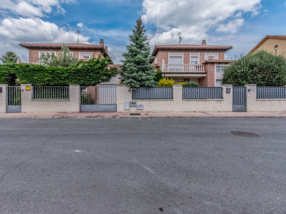 Vivienda Unifamiliar en Aldeamayor de San Martín (Valladolid)