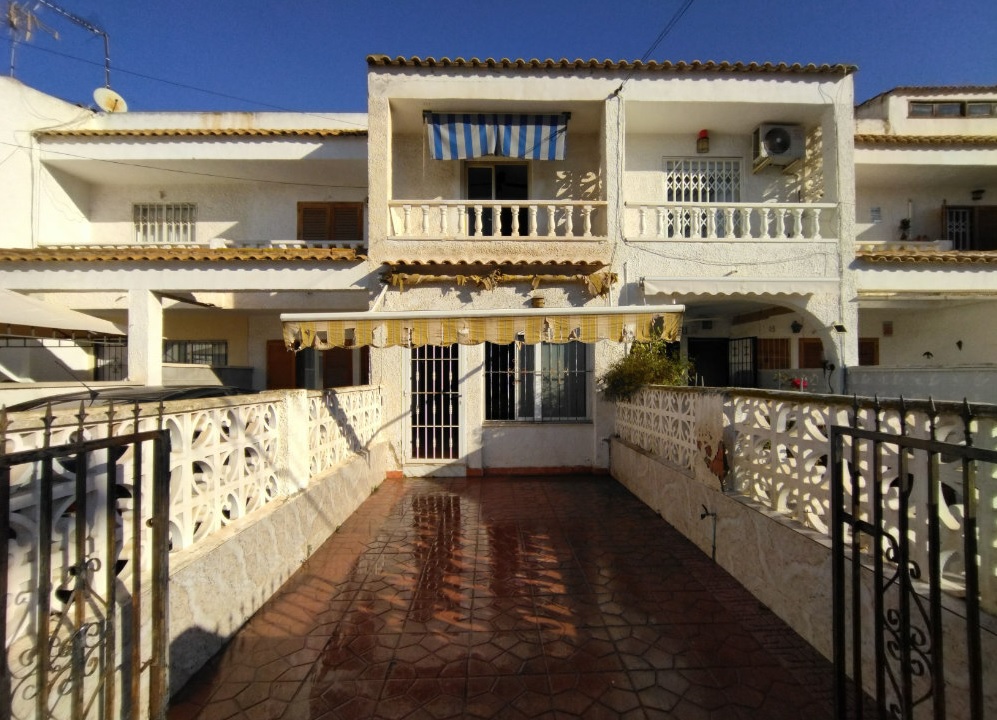 Bungalow en C/ Parodi Hermanos – Torrevieja –