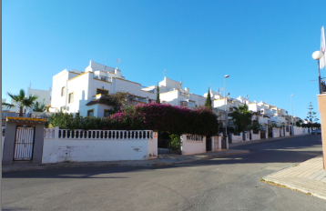 Chalet en Orihuela Costa – Alicante –