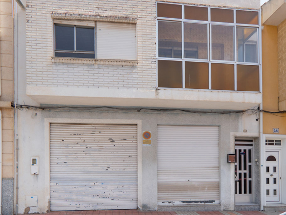 Casa adosada en C/ San Isidro, Molina de Segura (Murcia)