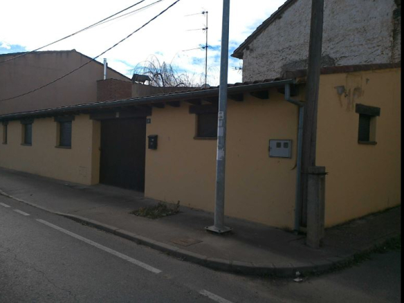 Chalet adosado Villaturiel
