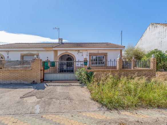 Casa adosada en Cm Veredón de Los Frailes – Córdoba –