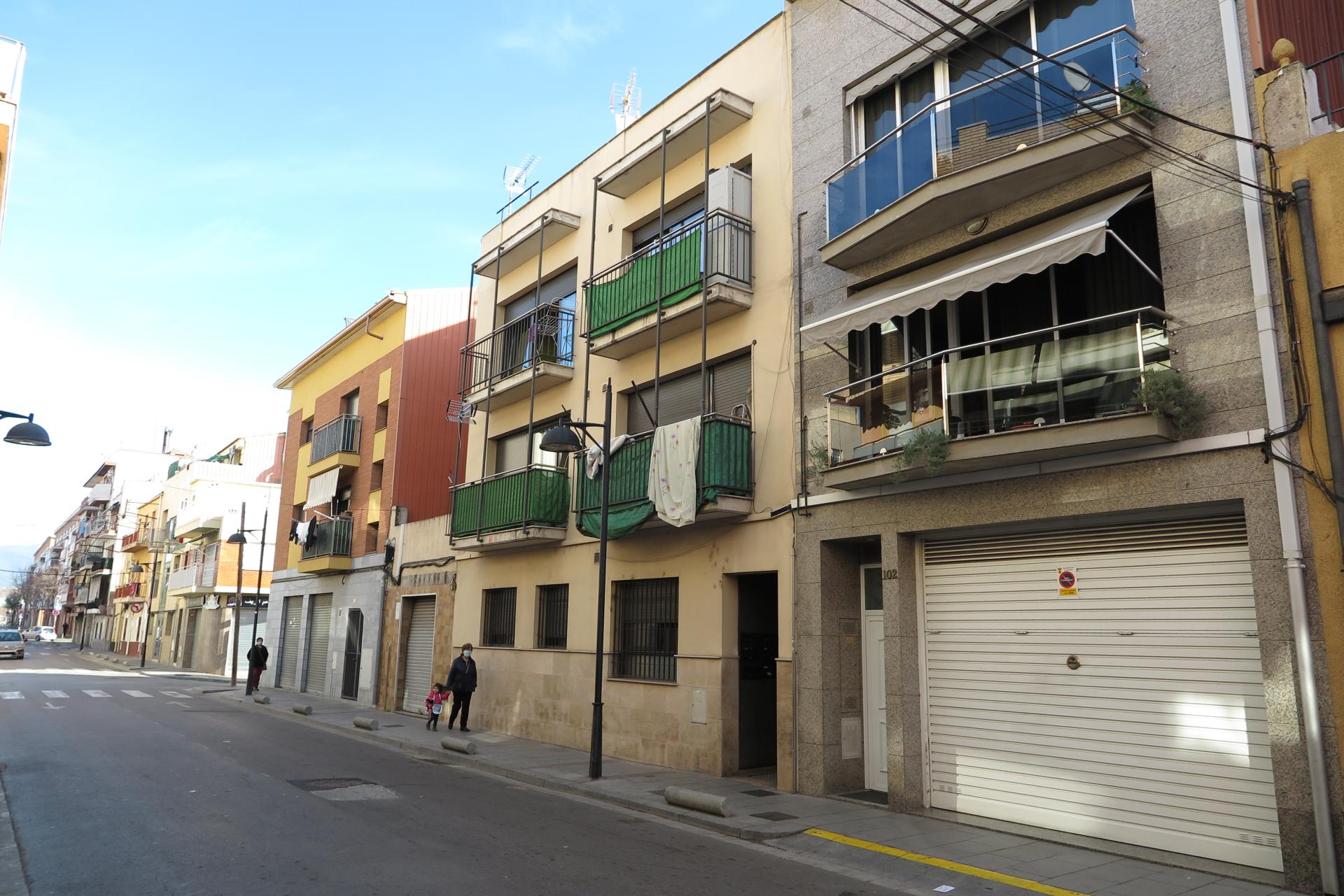 Pisos en C/ Riera, Canovelles (Barcelona)