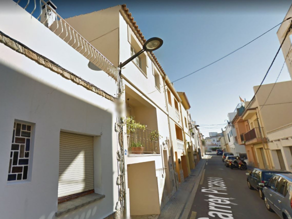 Chalet adosado Escala (L’)