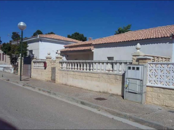 Chalet adosado Escatrón
