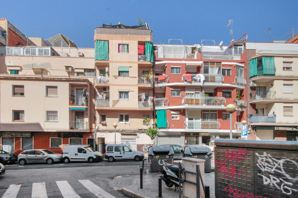 Piso en C/ Calderón de la Barca – Badalona – Barcelona