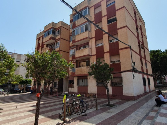 Piso en C/ Neptuno, Roquetas de Mar (Almería)
