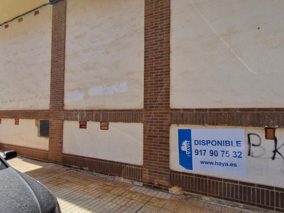 Local comercial en C/ San Martín de Finojosa  – Soria –