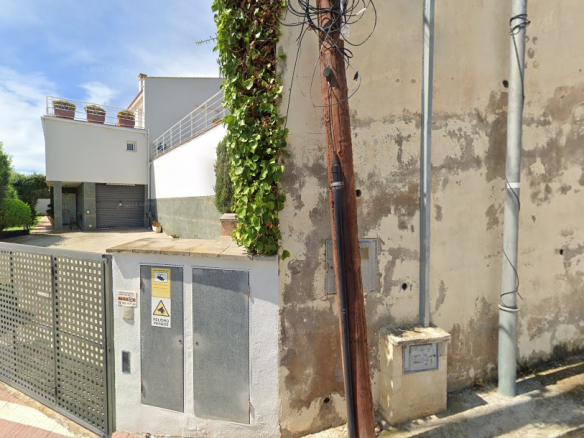 Chalet independiente en C/ Farigola – Cubelles –