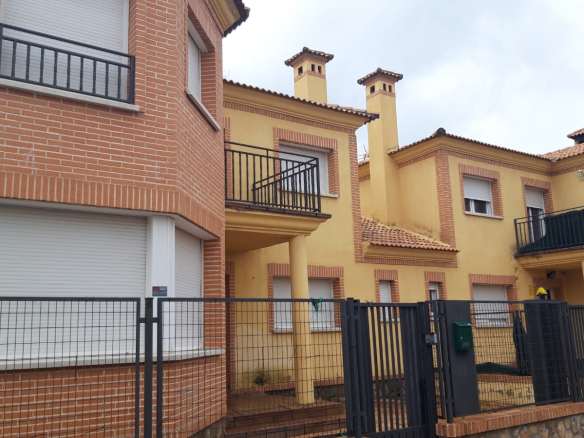 Adosado en Escalona (Toledo)