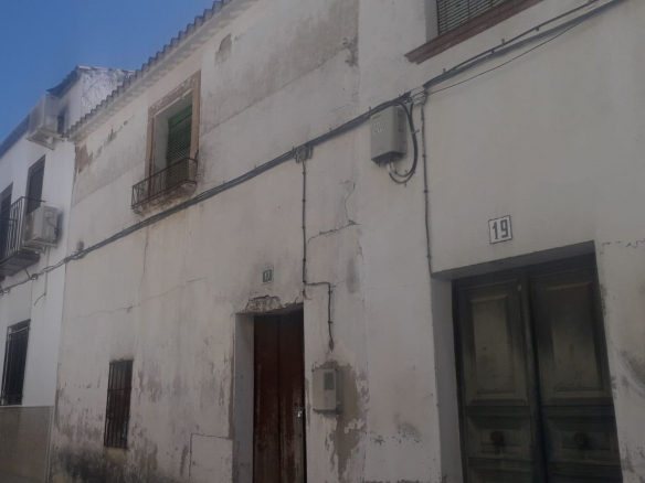 Chalet adosado Lopera