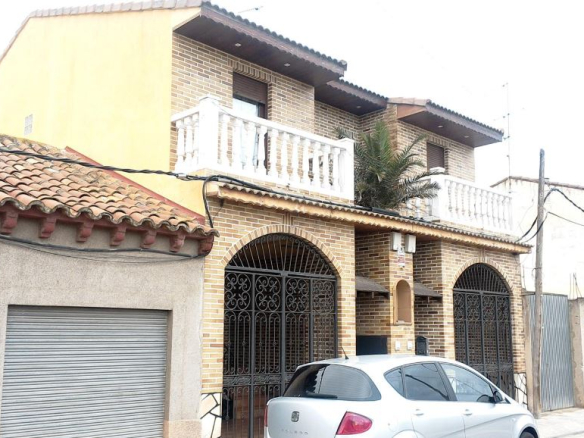 Casa en Utebo (Zaragoza)