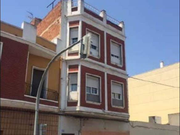 Edificio en Carlet – Valencia –
