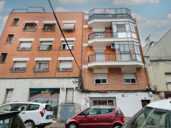 Piso en C/ Joaquim Rubio i Ors,  Sant Boi de Llobregat (Barcelona)