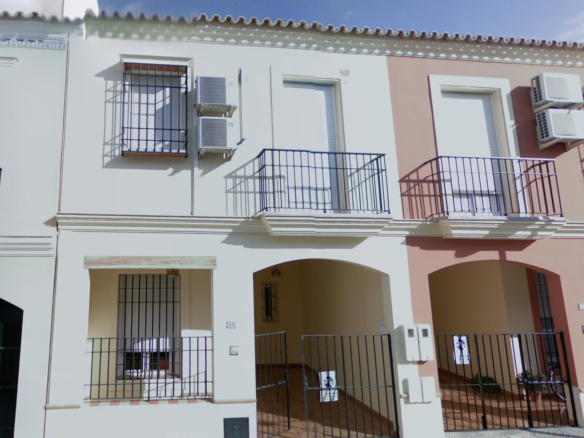 Chalet adosado Cantillana
