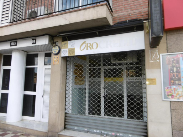 Local en Esparreguera (Barcelona)