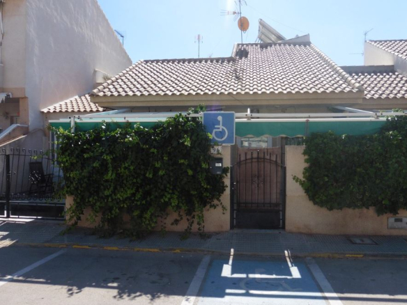 chalet Adosado situado en San Pedro del Pinatar – Murcia