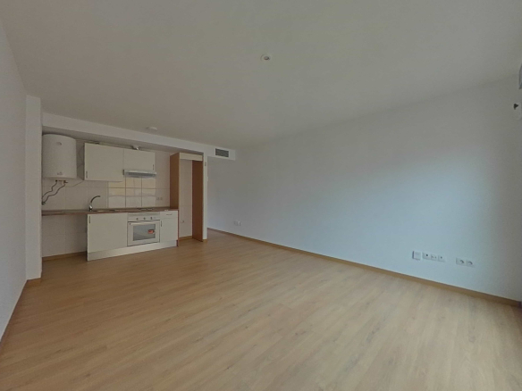 Estudio y Plaza de garaje en C/ Doctor Salgado – Madrid –