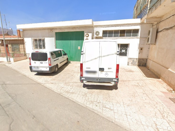 Nave industrial en Cm las Cegarras