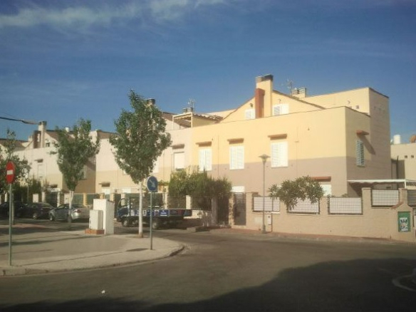 Local comercial en Urb Roquero – Barriada de Campañillas –  Málaga