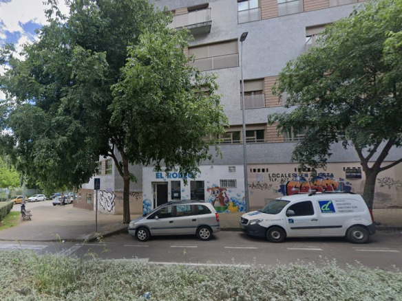 Local comercial y garaje en C/ Madre Isabel Larrañaga  – Cáceres –