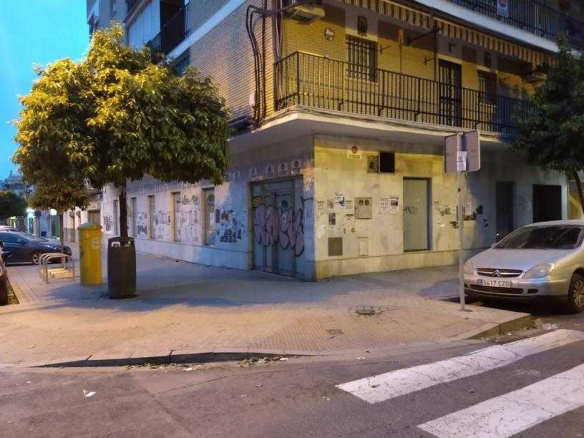Local en C/ Párroco Antonio Gómez Villalobos – Sevilla –
