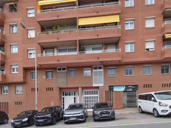 Local en C/ Josep Trueta