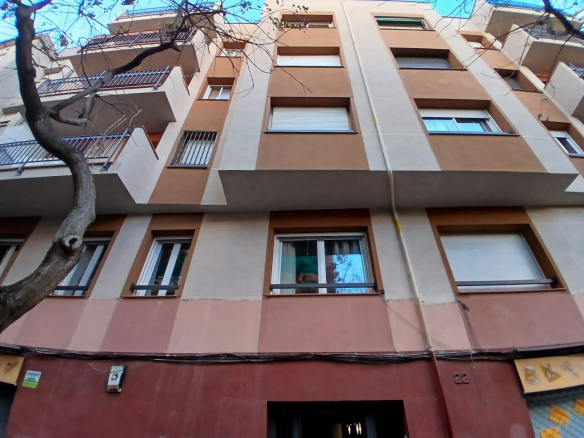 Piso en C/ Altamira, Cerdanyola del Vallès (Barcelona)