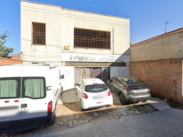 Local en C/ de Barcelona – Martorelles – Barcelona