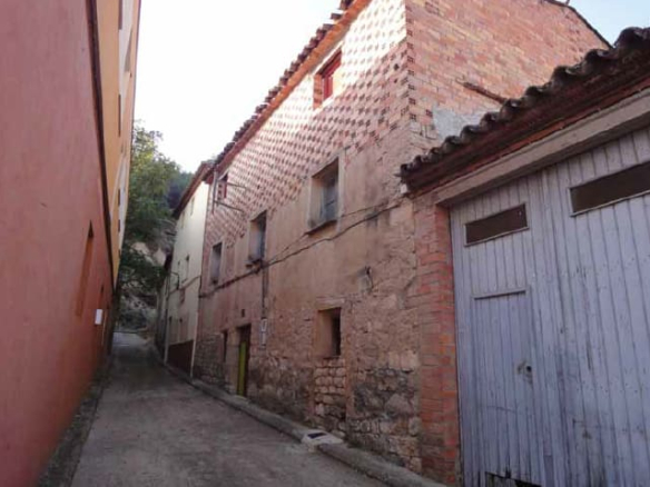 Casa en C/ Barrio Nuevo – Ballobar – Huesca