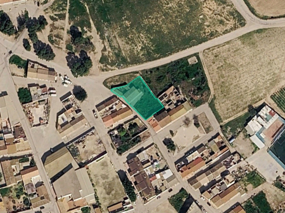 Suelo urbano en C/ Cristóbal Colón