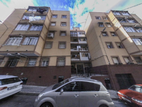 Piso en C/ Lardero, Madrid