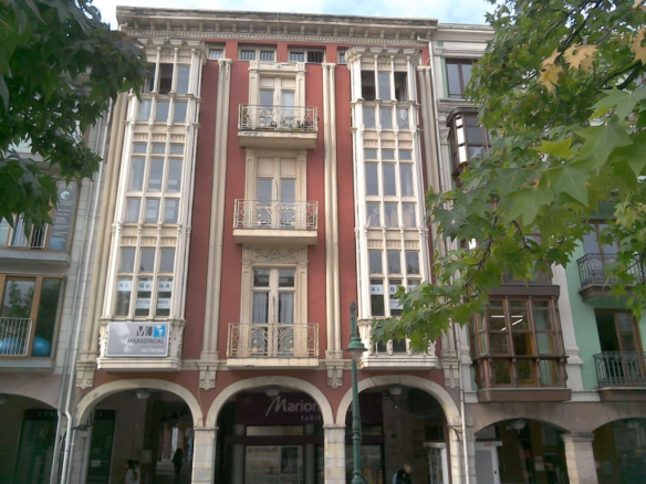 Local comercial en Pz Piqué y Valera – Torrelavega – Cantabria