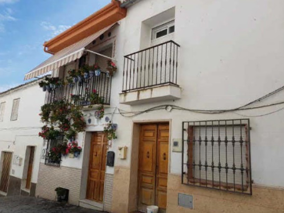 Casa adosada en C/ Cantera, Algarinejo (Granada)