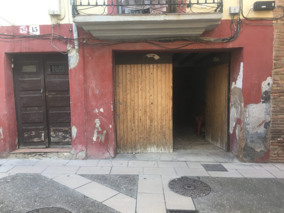 Local en C/ Cuatro Esquinas, Calahorra (La Rioja)