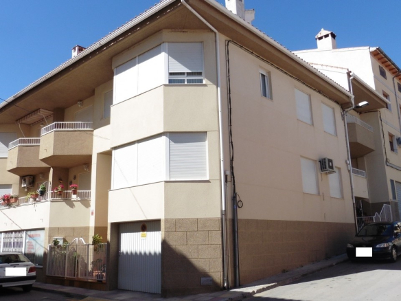 Local en C/ Hermanos Quintero, Cehegín (Murcia)