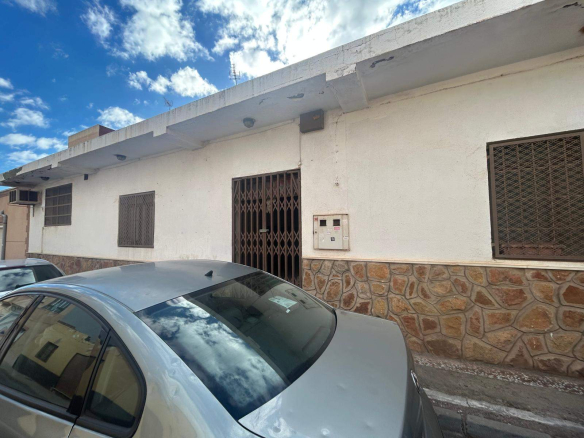 Local en C/ Menéndez Pelayo