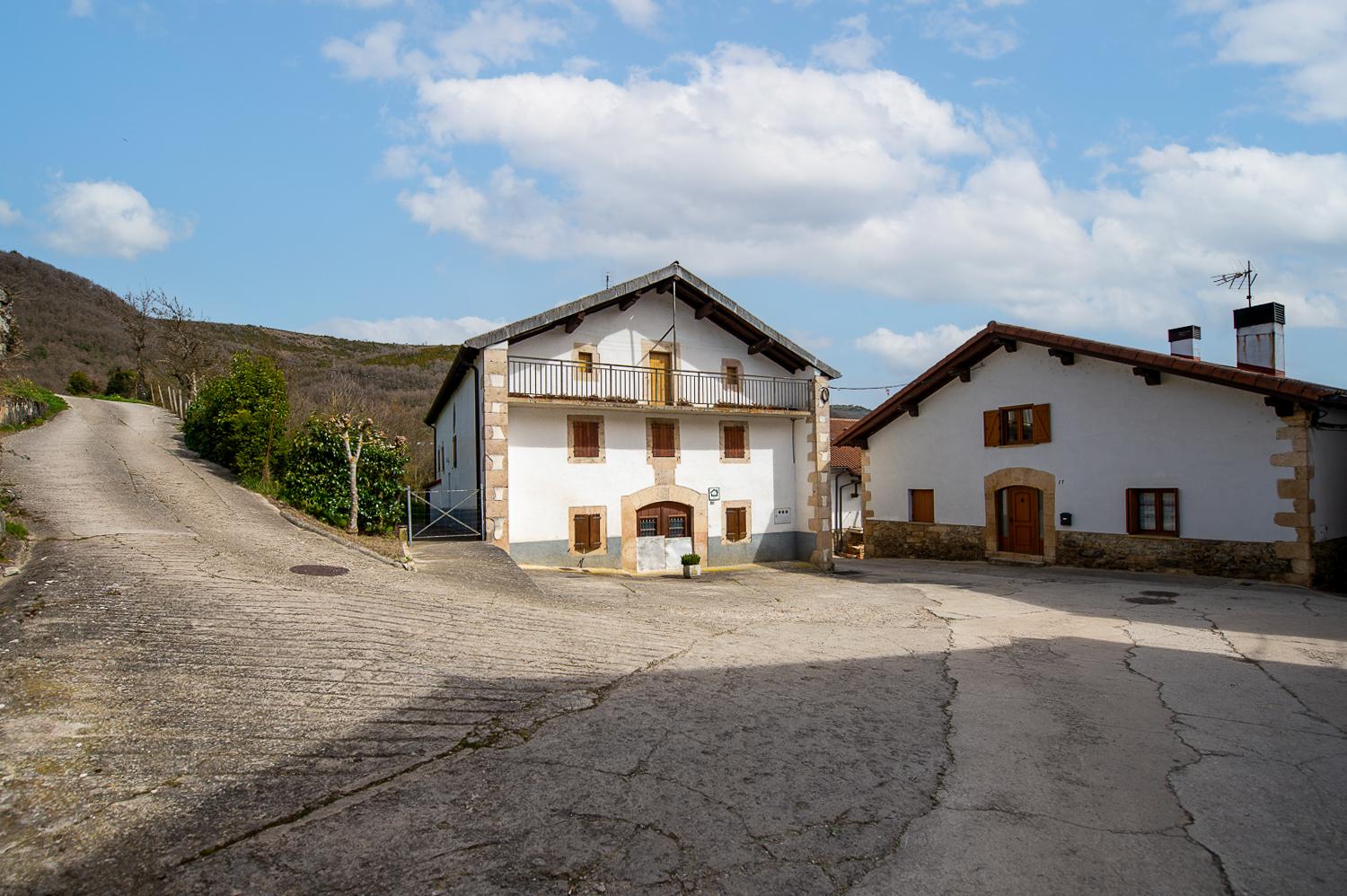 Pisos en C/ San Saturnino, Erro (Navarra)
