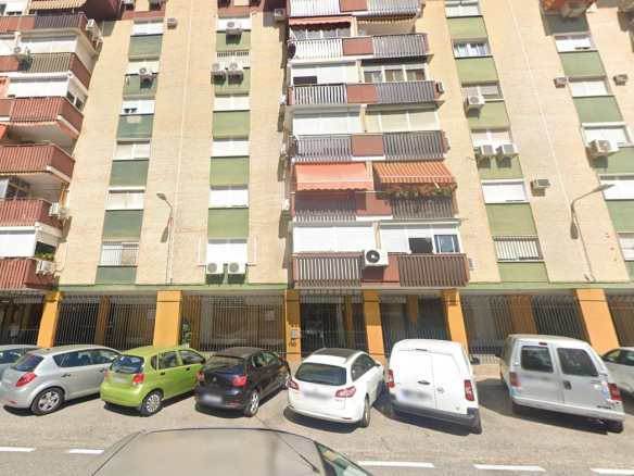 Piso en C/ Clementinas – Sevilla –