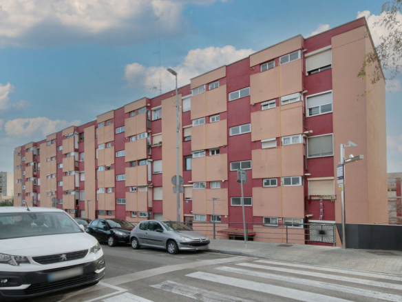 Piso en Av Rasos de Peguera – Barcelona –